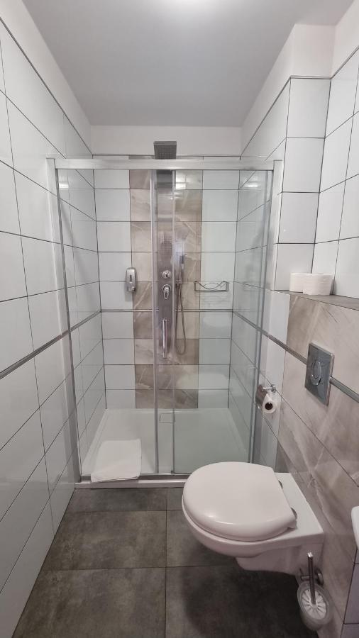Siedem Drzew Hotel Biskupice  Exterior foto